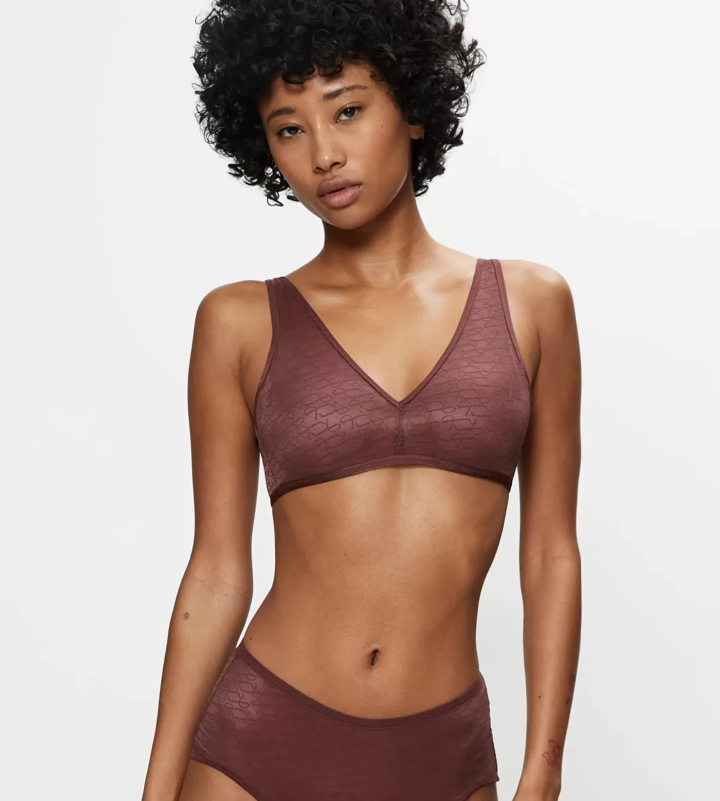 Triumph SIGNATURE SHEER