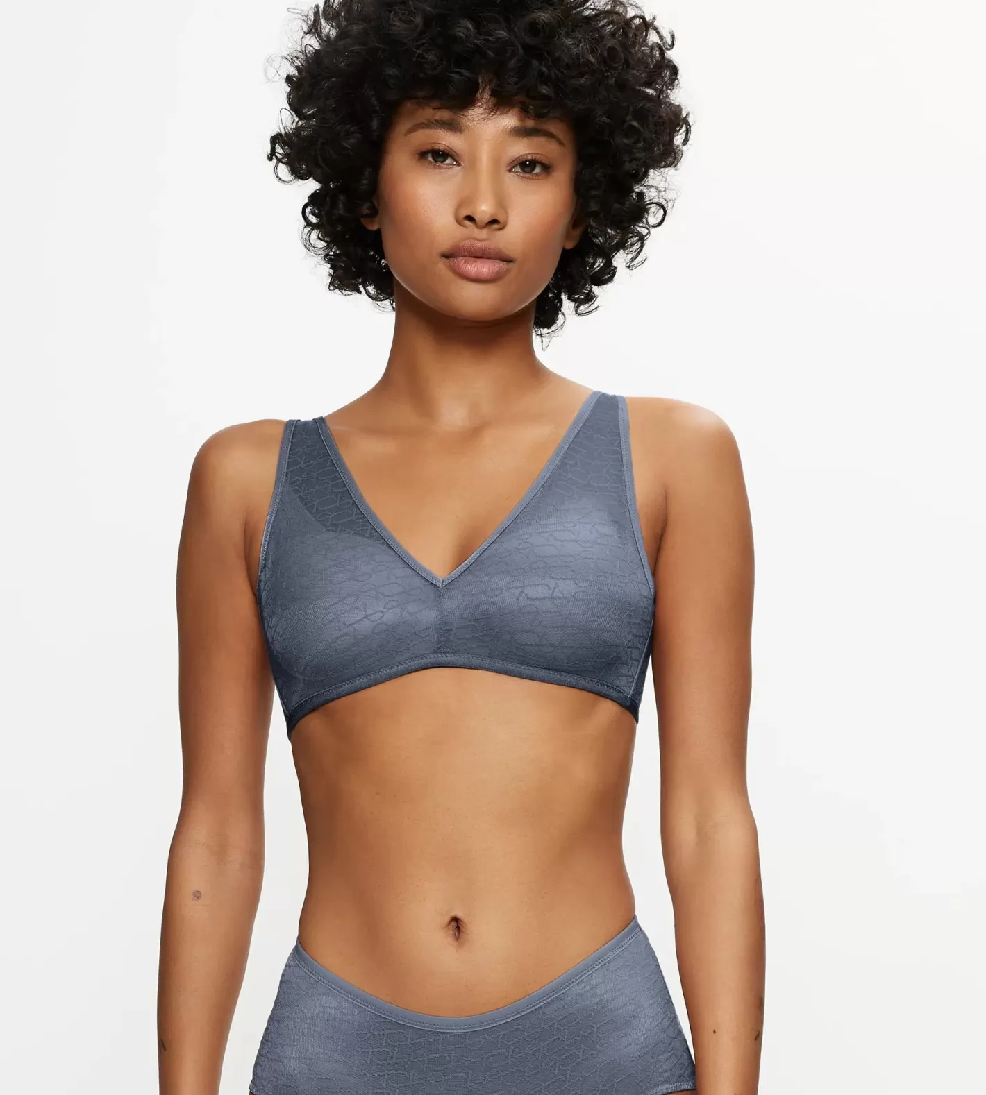 Triumph SIGNATURE SHEER