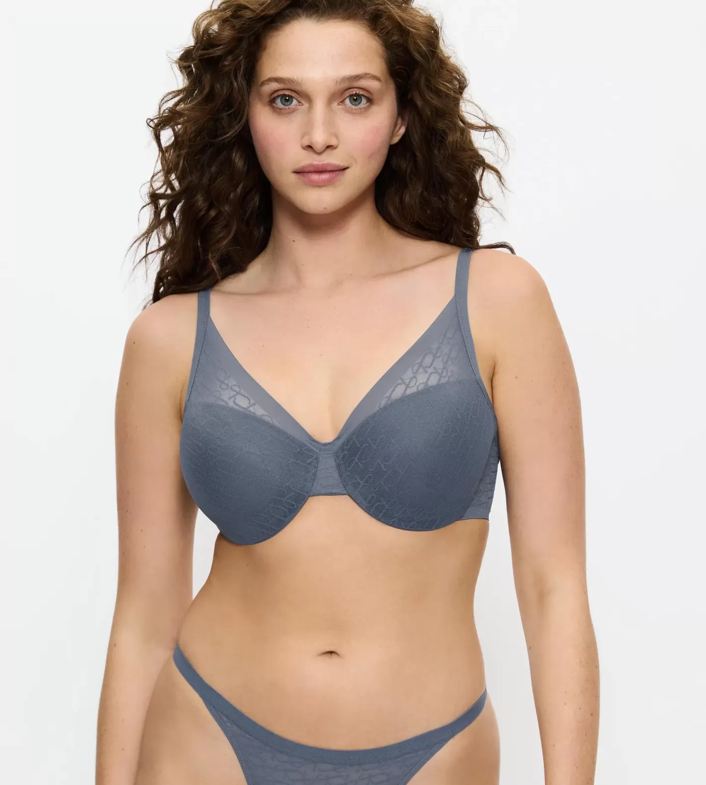 Triumph SIGNATURE SHEER